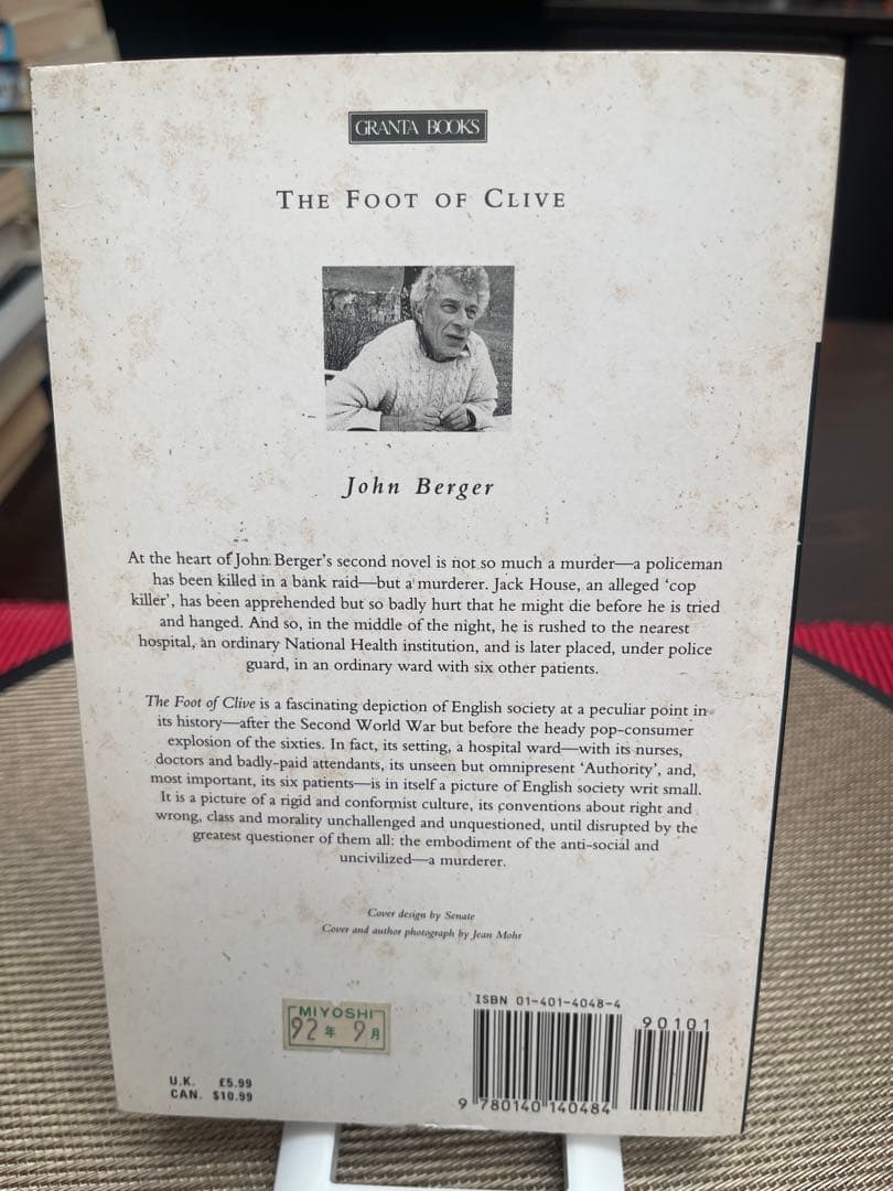 洋書 The Foot of Clive by John Berger