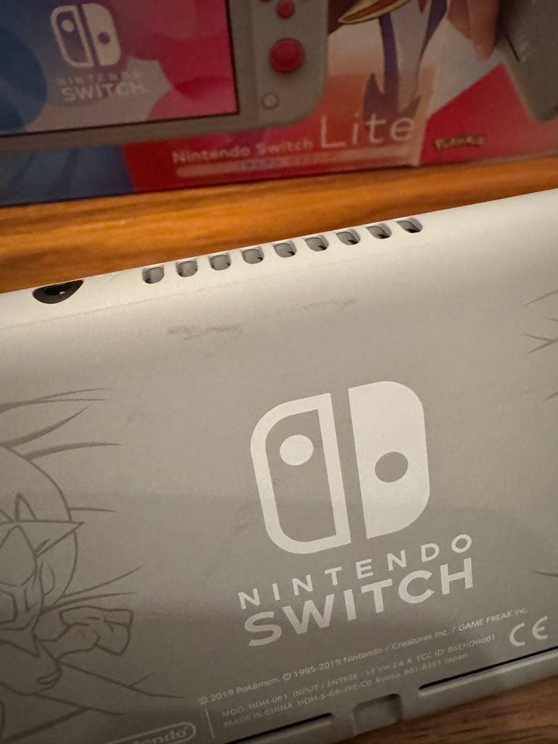 Nintendo Switch Lite Pokemon ザシアン ザマゼンタ