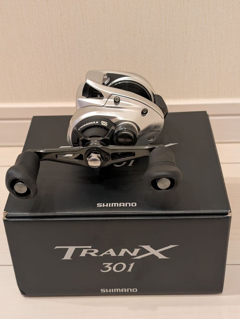 SHIMANO TRANX 301 ベイトリール