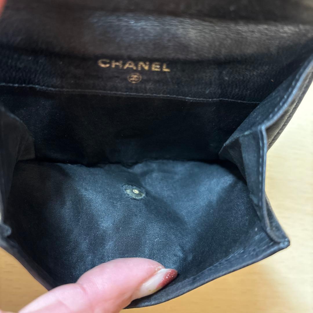 CHANEL 二つ折り財布ブラック ココマーク ラムスキン シリアルシールあり