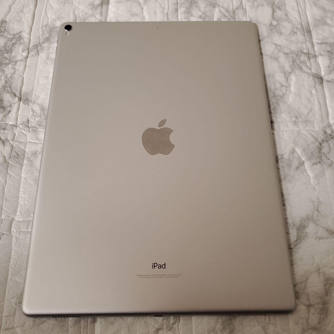 105 iPad pro 12.9 2世代 64GB Wi-Fi シルバー