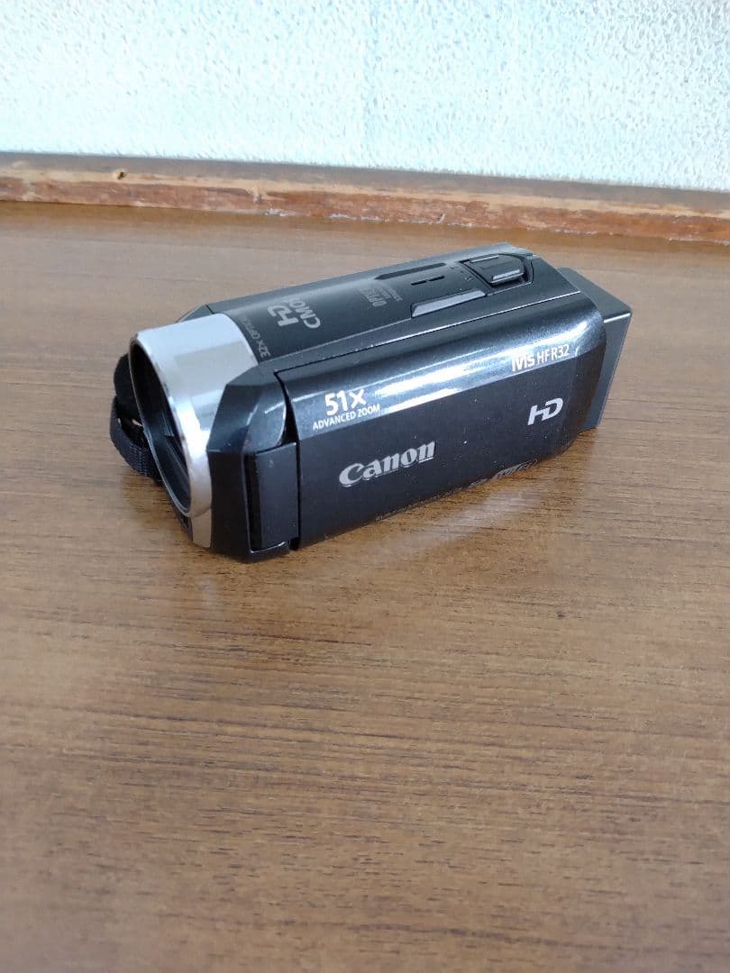 ビデオカメラ　キヤノン　HF R32　実用美品