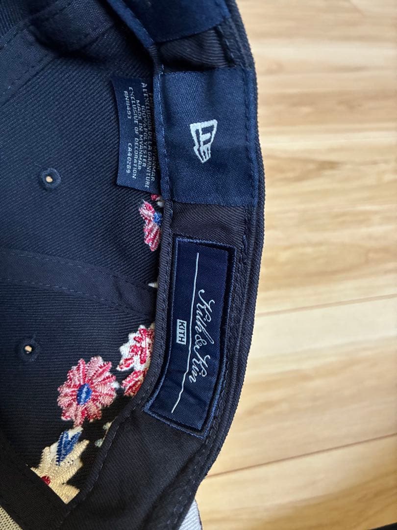 【レア】KITH NEWERA 花刺繍　キャップ