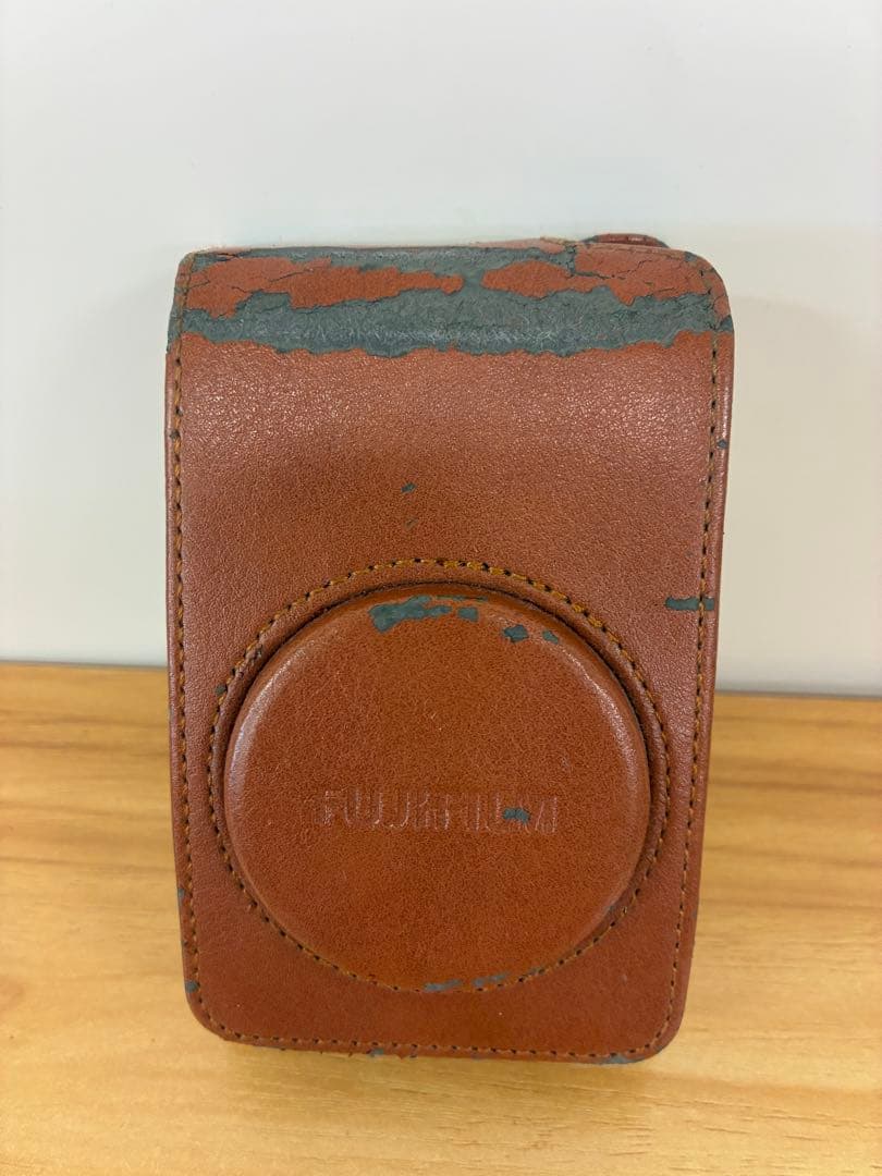 FUJIFILM XF1デジタルカメラ 充電器・カバー付