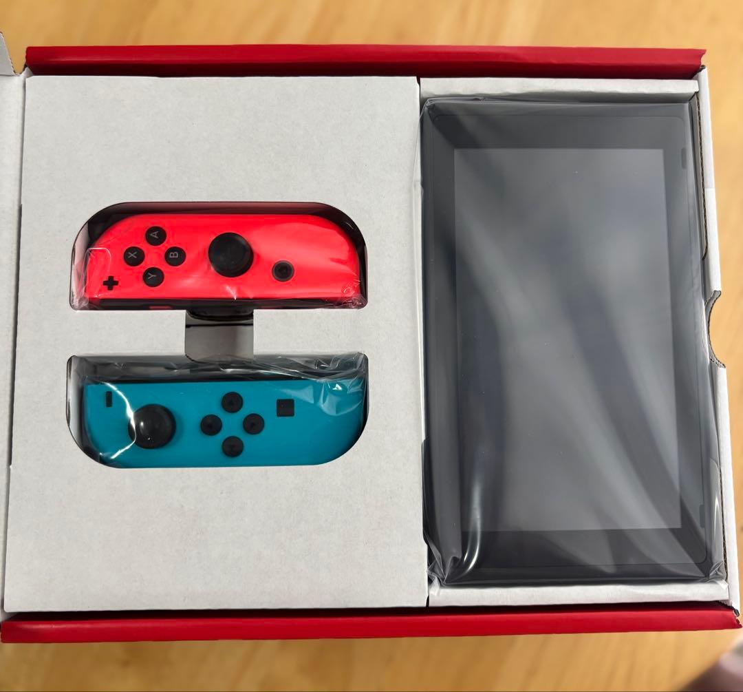 【新品未使用】Nintendo Switch ネオンブルー・ネオンレッド