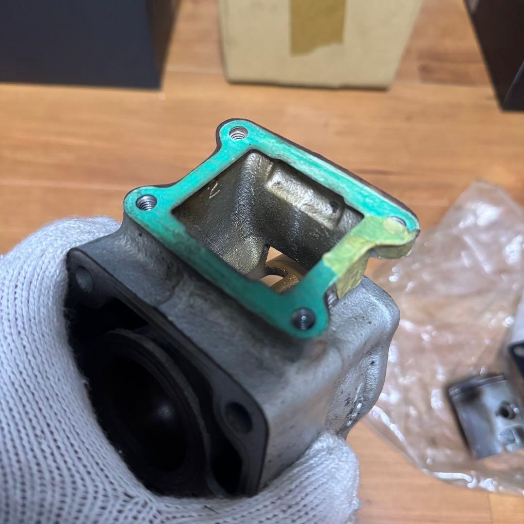 純正　ns1 シリンダー　ピストン