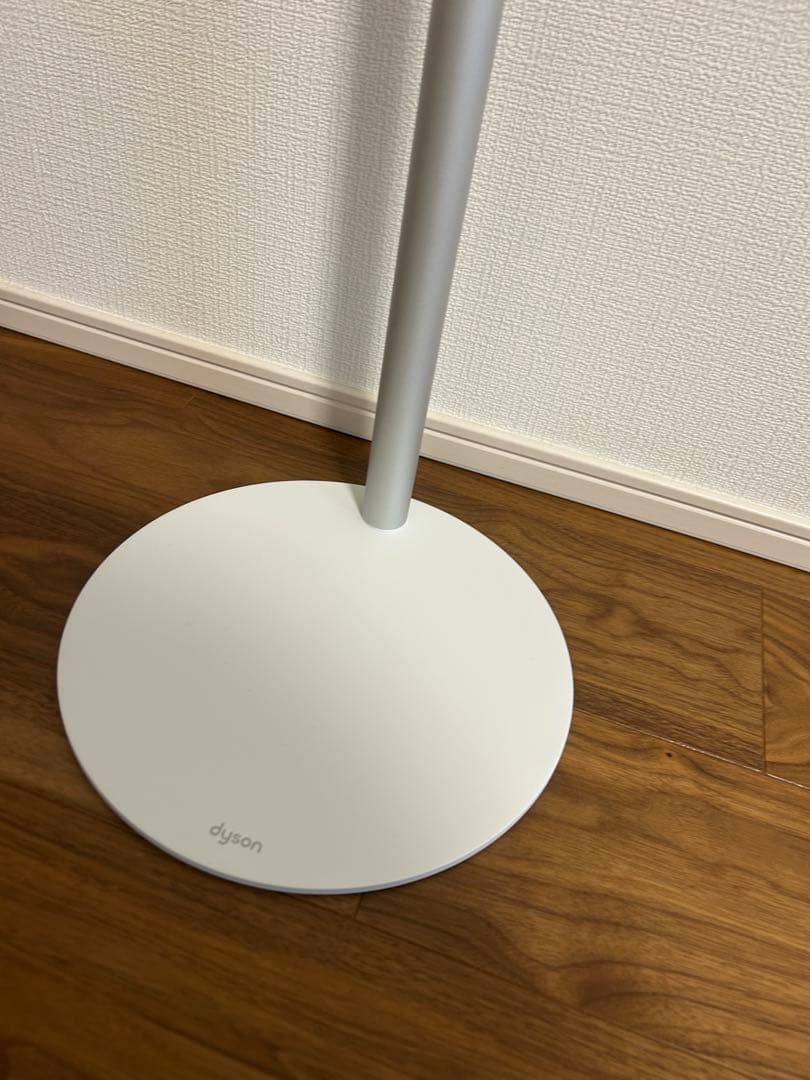 ダイソン スタンド フロアドック　Floor Dok