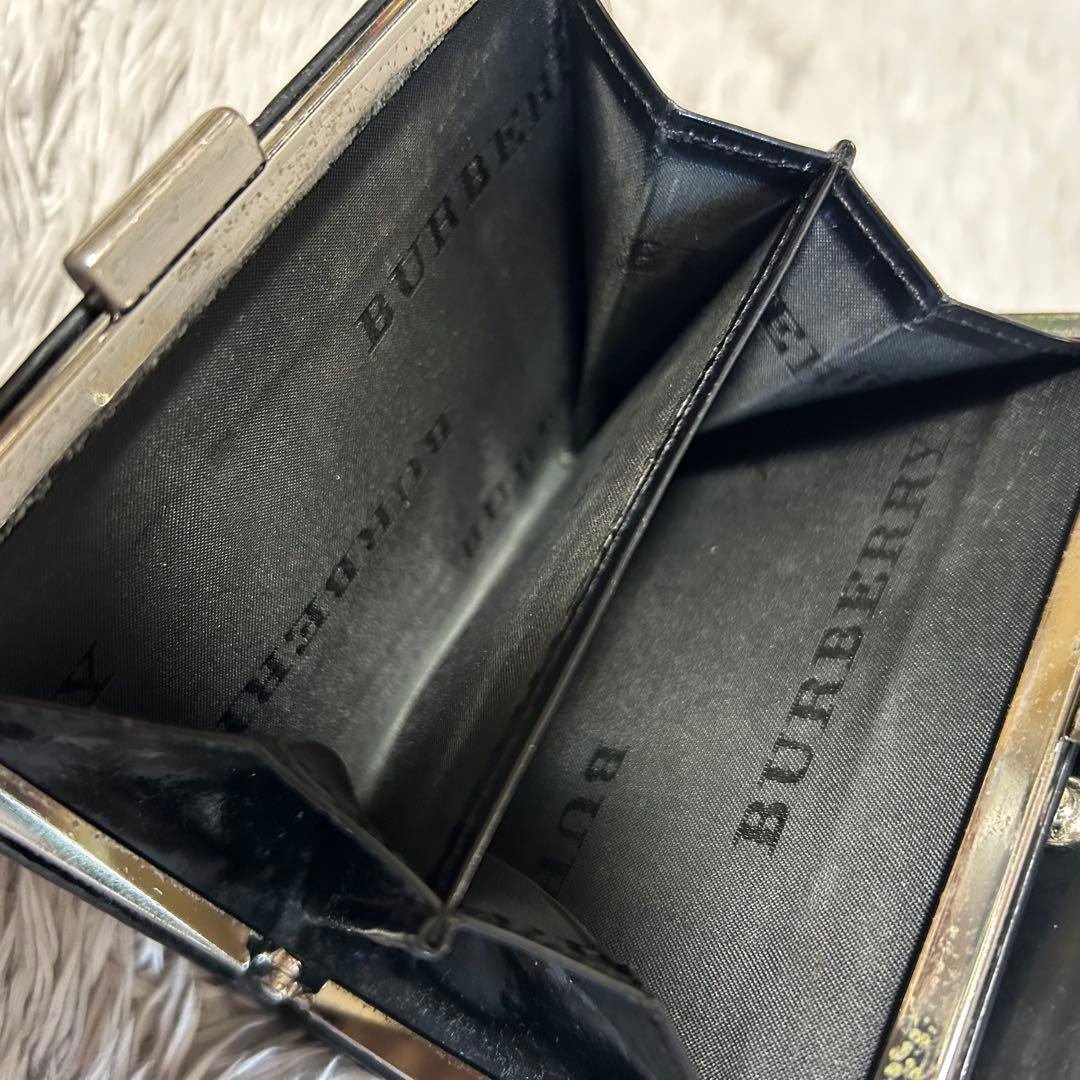 BURBERRY バーバリー　パテントレザー　折れ財布　がま口　ブラック