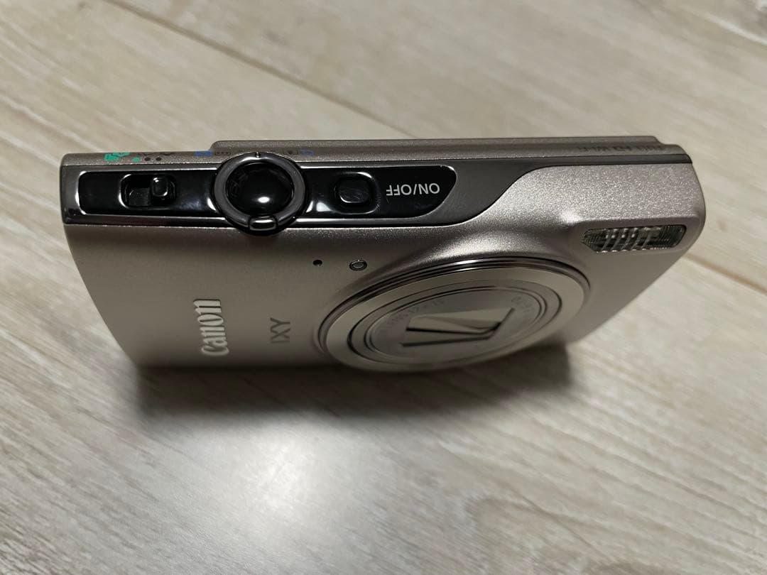 【週末値下げ】Canon IXY650 コンパクトデジタルカメラ　IXY 650