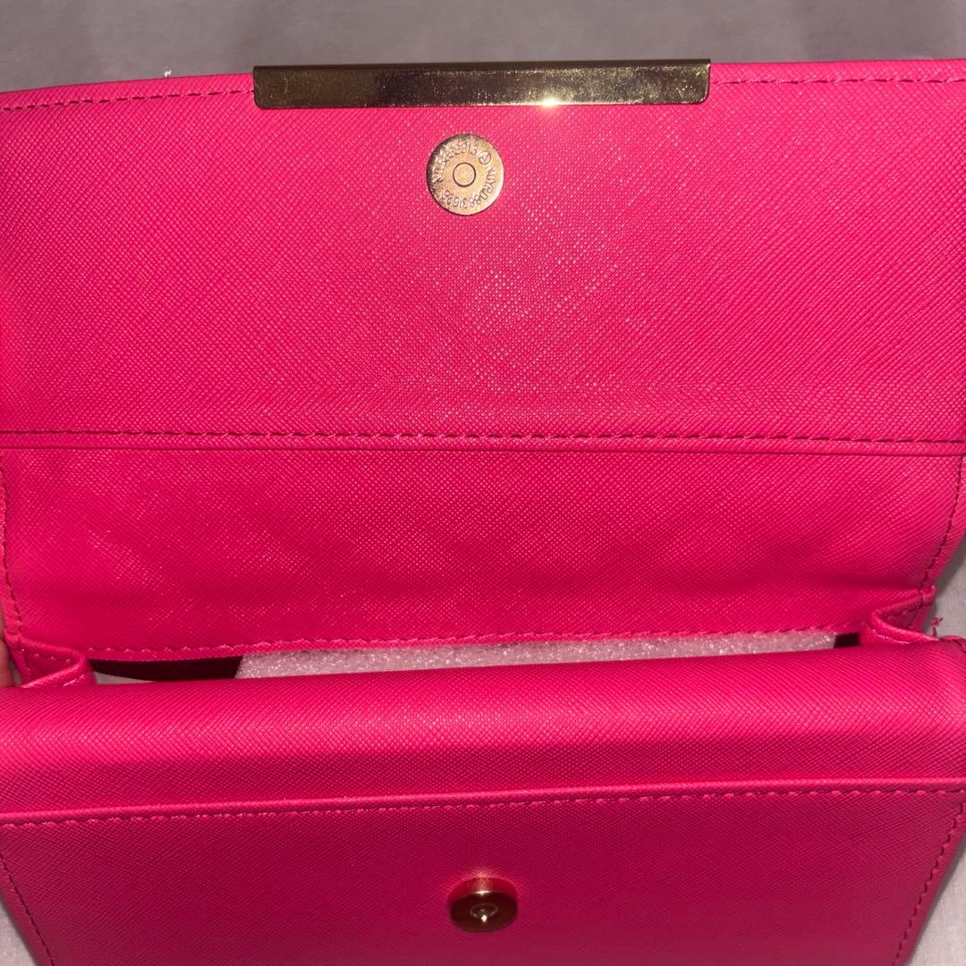 シャネル　長財布　白　ピンク　ゴールド金具