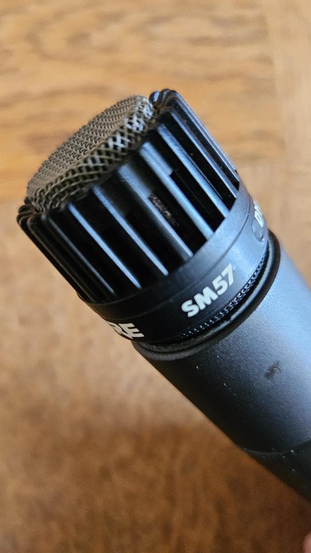 Shure SM57　ダイナミックマイク