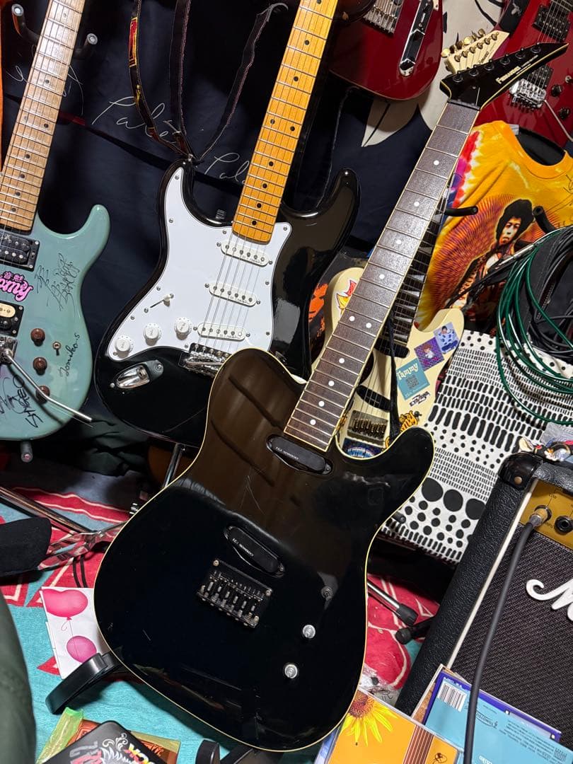 FERNANDES LIMITED EDITION エレキギター　ボディ傷多し