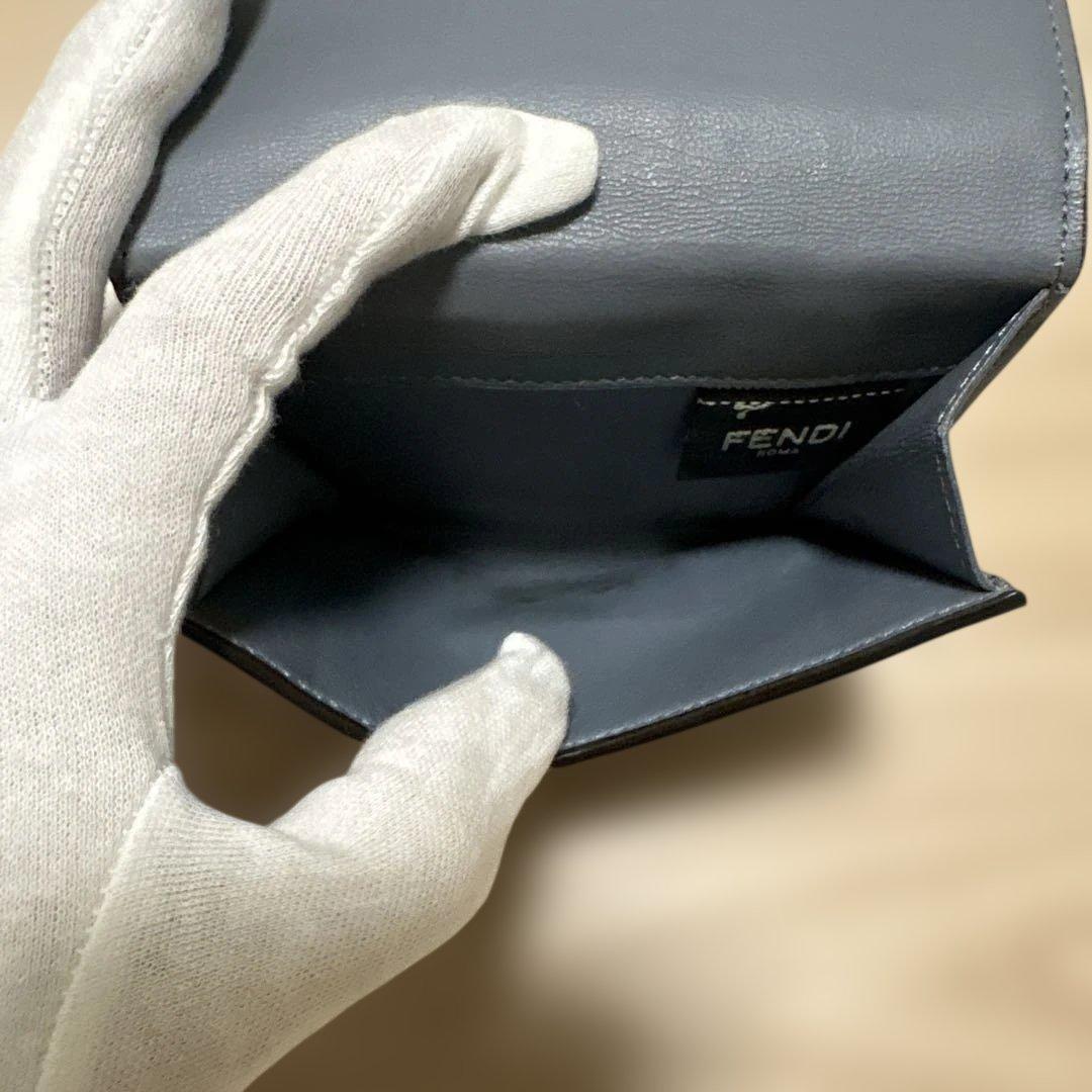FENDI 折り財布　ピーカブー　セレリア