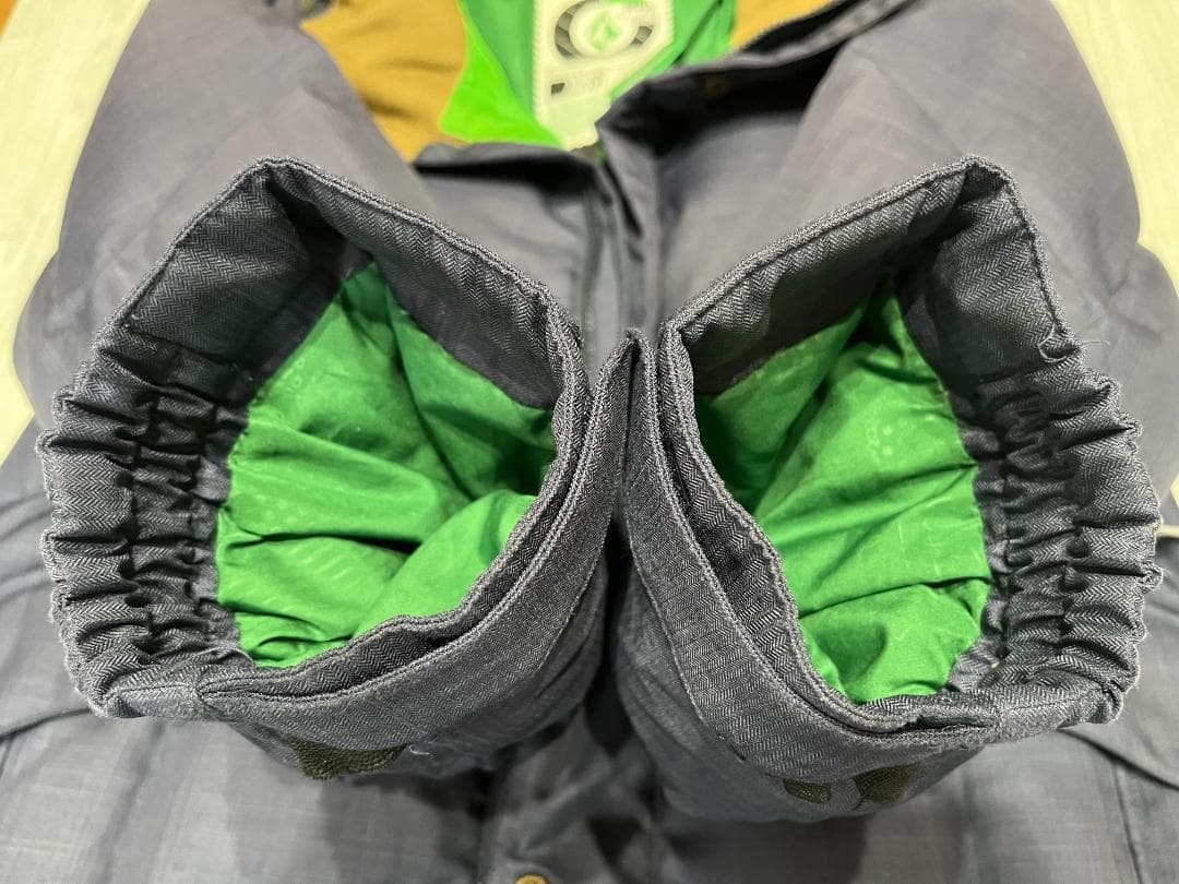 最暖ウェア！ VOLCOM DOWN JACKET 80・20 sizeM
