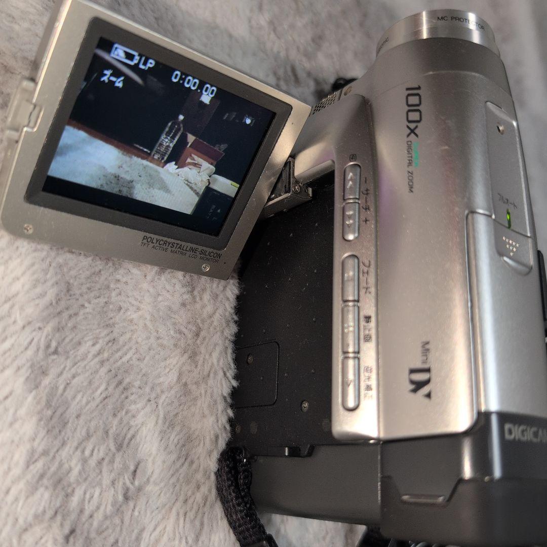 Panasonic NV-C2 ビデオカメラ　Mini DV