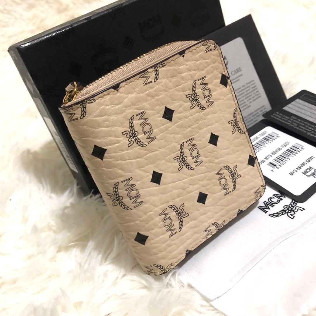 未使用級✨MCM エムシーエム レザー　2つ折り財布