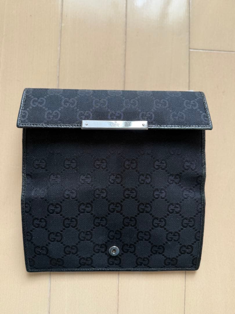 GUCCI 長財布　二つ折り財布　美品