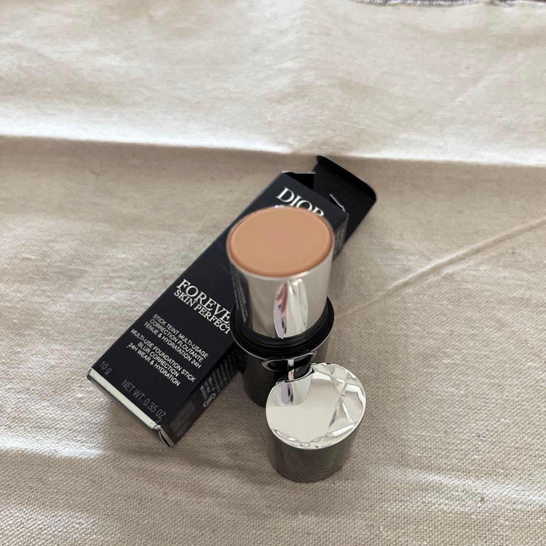 Dior フォーエバー スキン コレクト スティック ファンデーション 1.5N