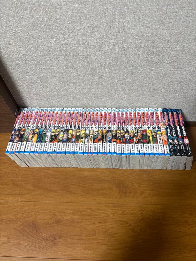 ナルト全巻セット 全72巻＋外伝 関連本4冊