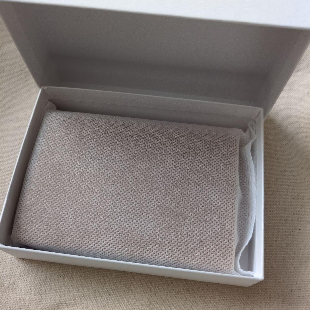 新品☆UNIQLO　ユニクロ　コードバン　名刺入れ　キャメル色