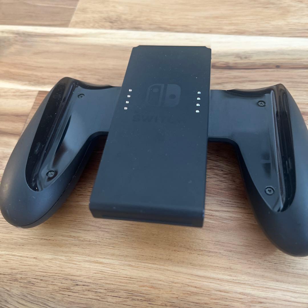ニンテンドースイッチ　本体一式　Nintendo Switch 本体 青/赤