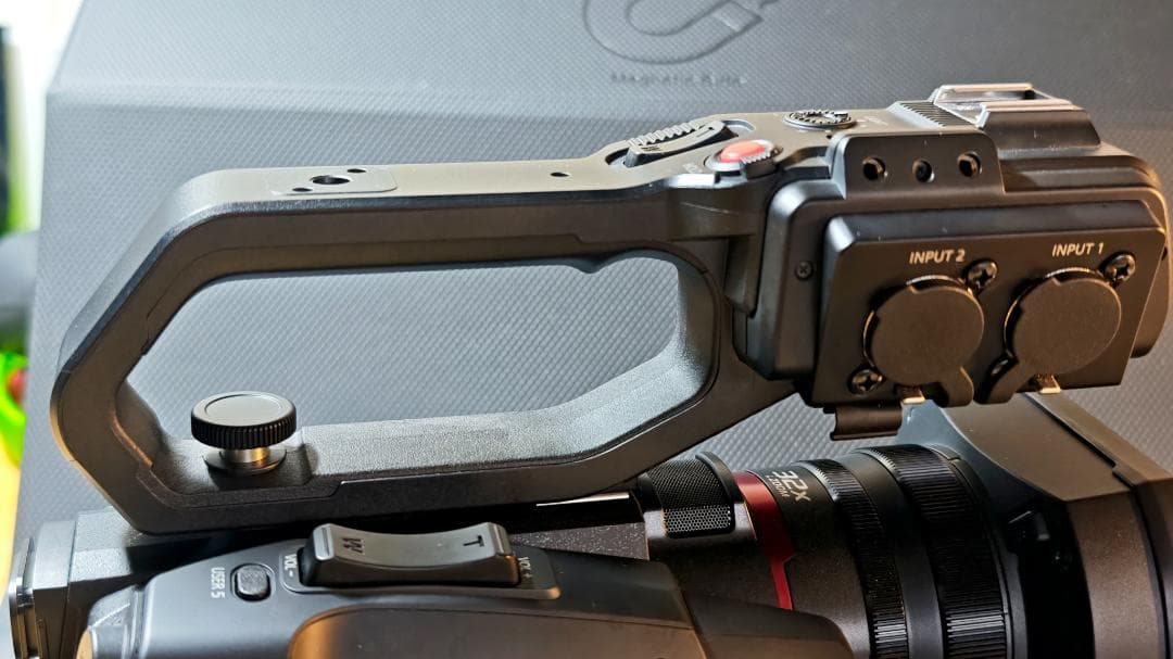 【極美品】業務用ビデオカメラ　HC-X2000　パナソニック
