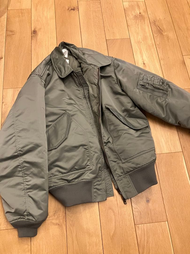 z*1様 HYKE TYPE CWU-45/P JACKET OLIVE サイズ