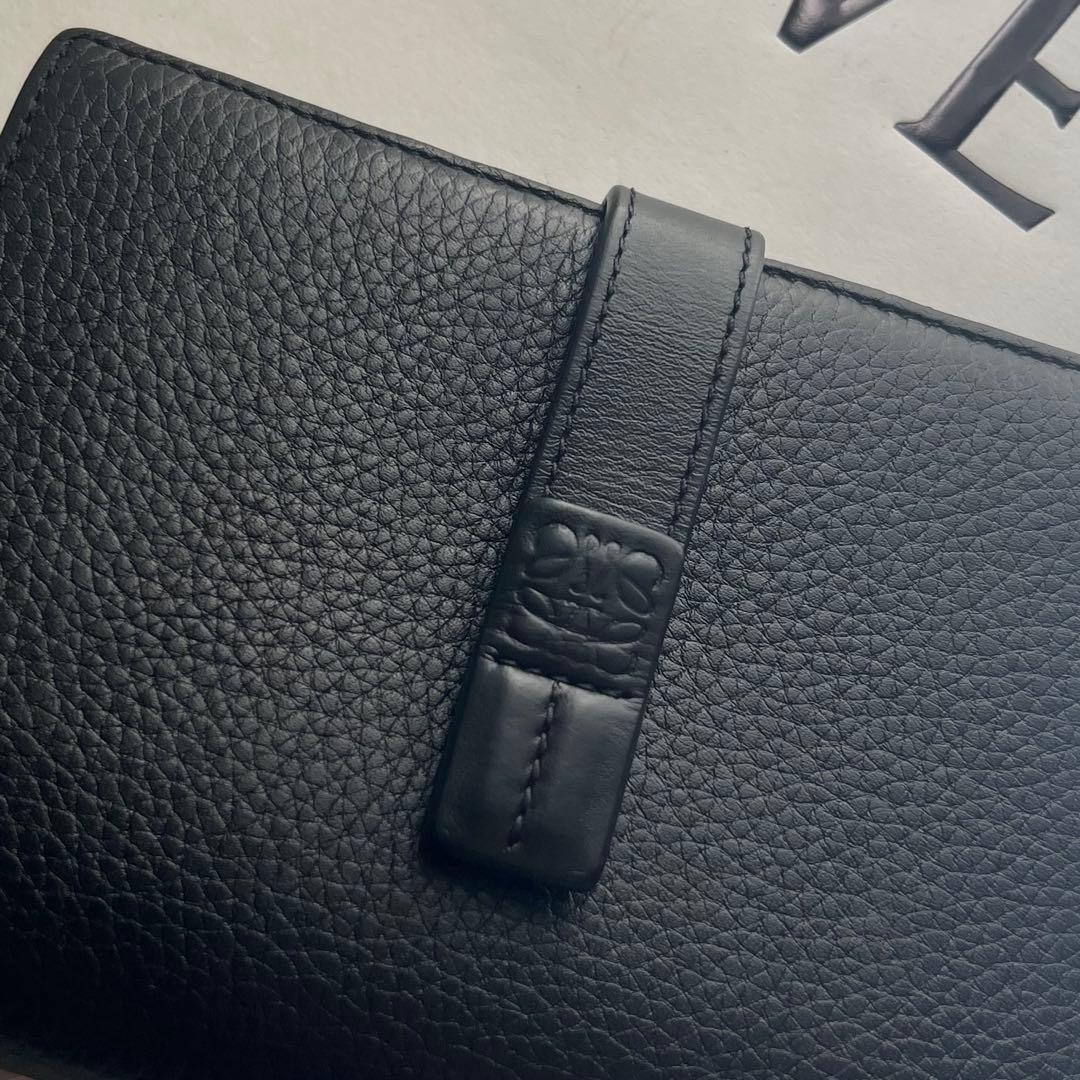 206 極上美品 LOEWE ロエベ 2つ折り財布
