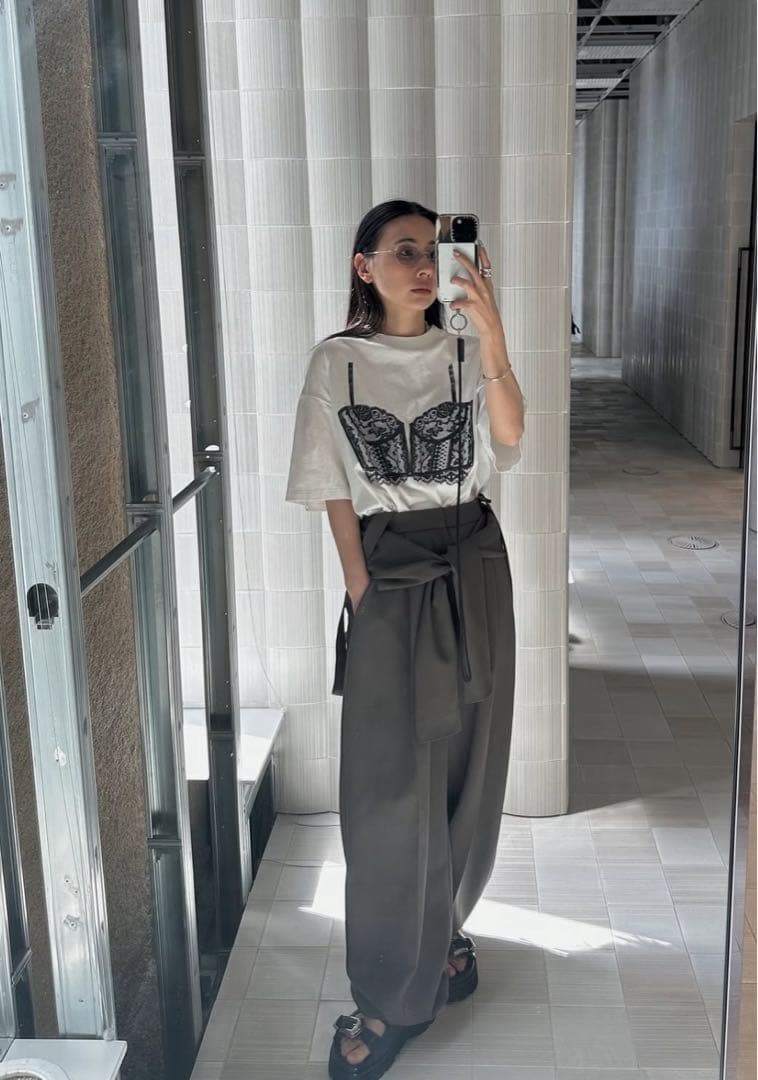 Ameri♡ MEDI LINGERIE TROMPE L`OEIL TEE