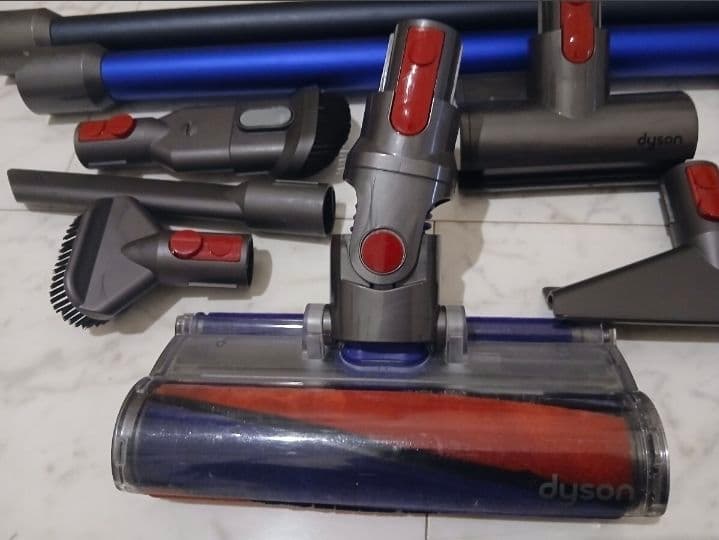 ポ*ク様 Dyson V10 SV12 純正パイプ2本 ソフトローラー付 付属多