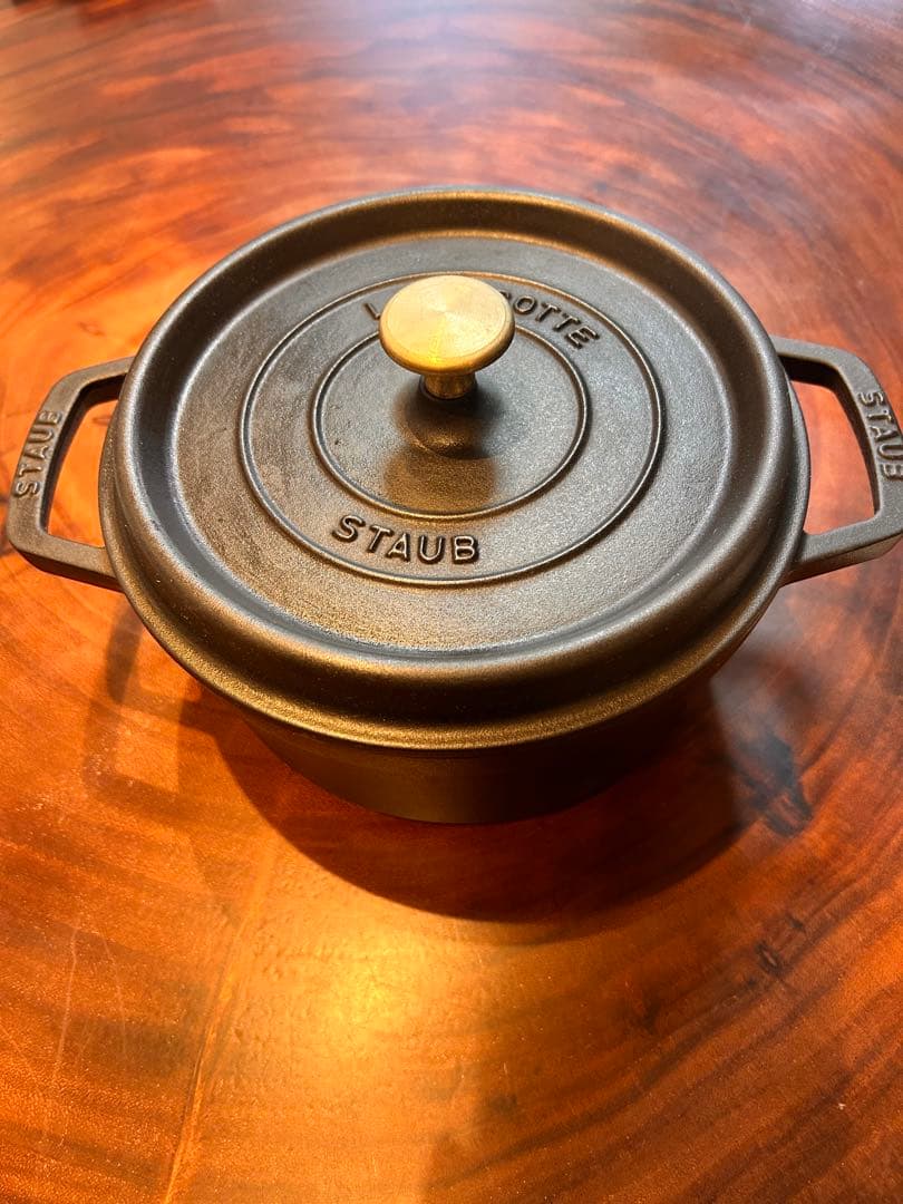 STAUB LA COCOTTE 両手鍋 22cm 黒