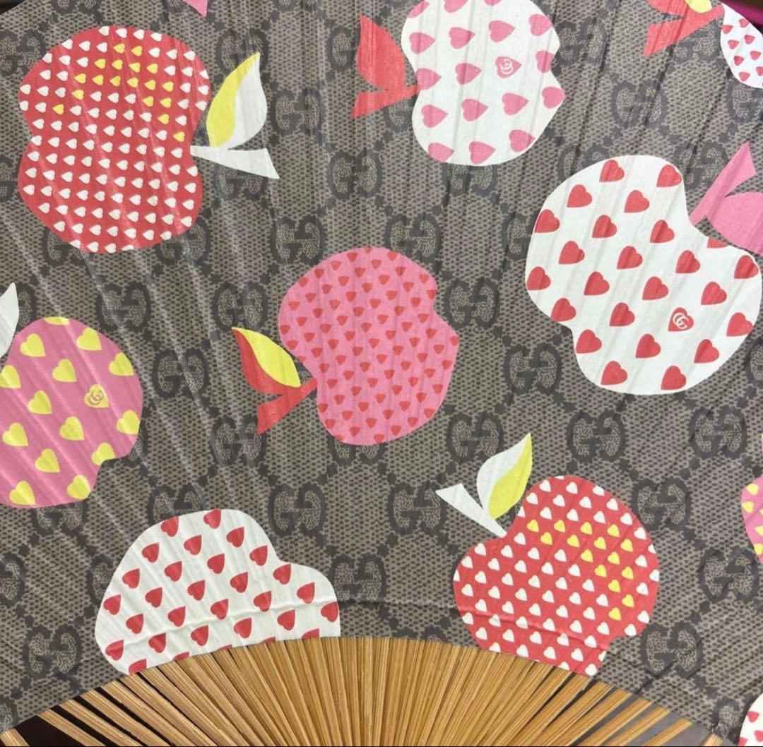 本日限定価格　最安値　ノベルティ付き　Gucci ジャンボGG 折り財布　大容量