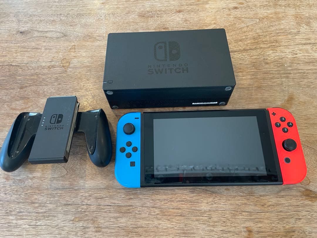 Nintendo Switch 本体 青/赤 Joy-Con付き