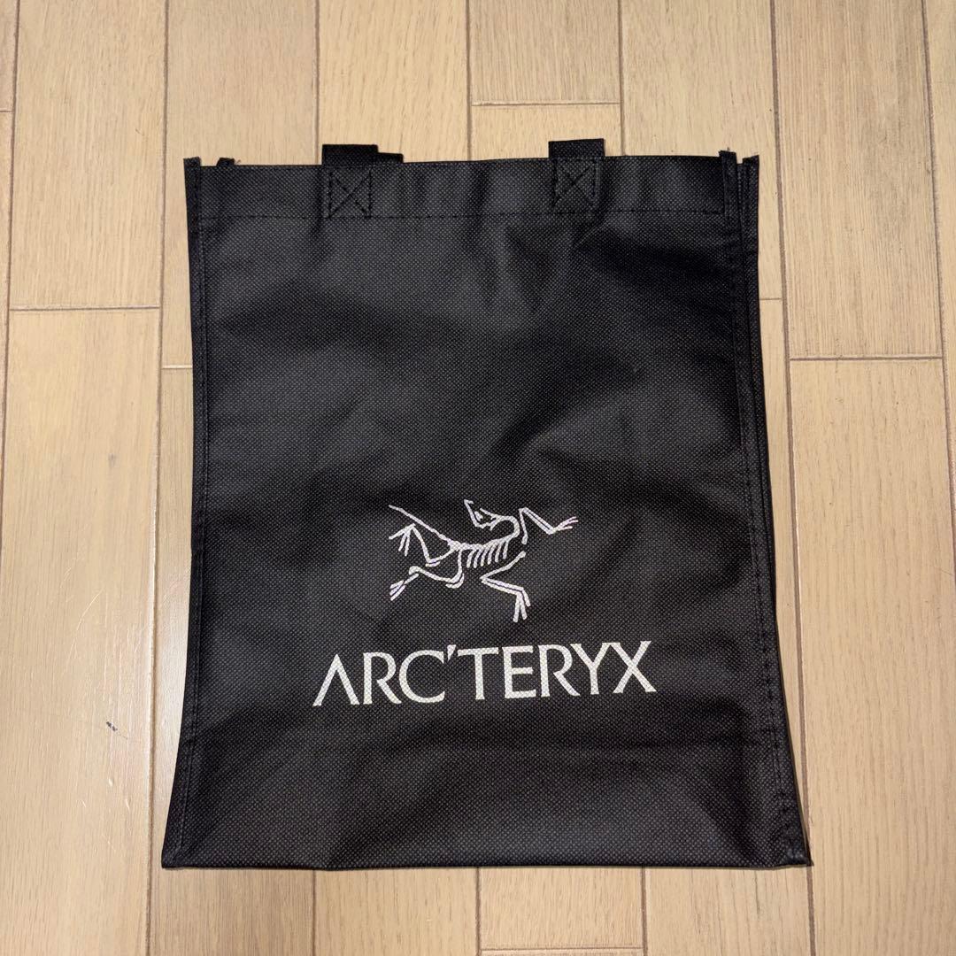 【新品】ARC'TERYX ビーニー 紫