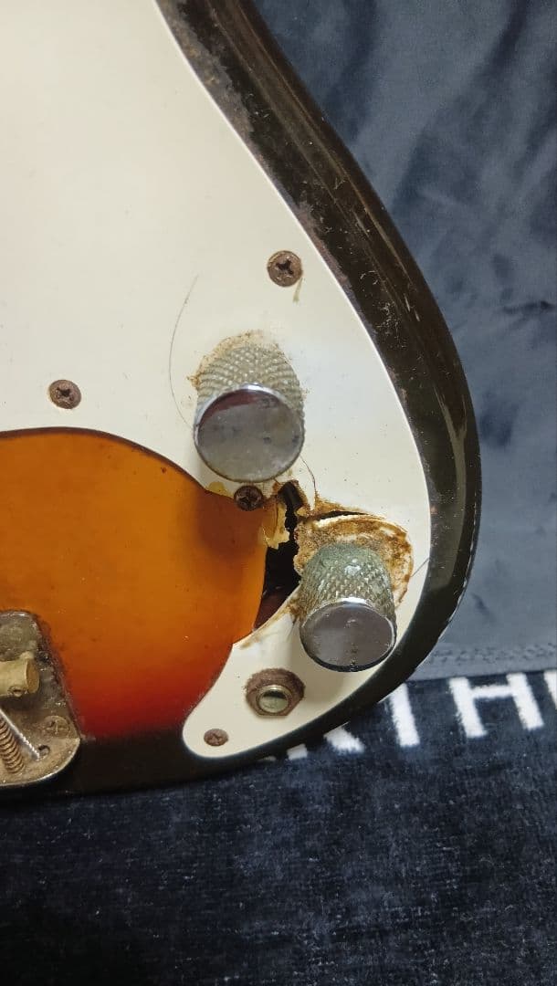 Fender Precision Bass サンバースト 4弦