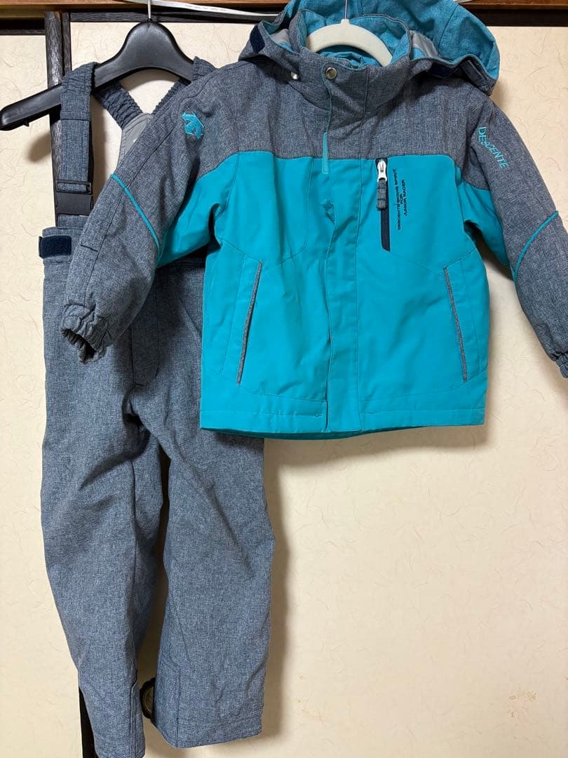 DESCENTE デサントのスキーウェア　110