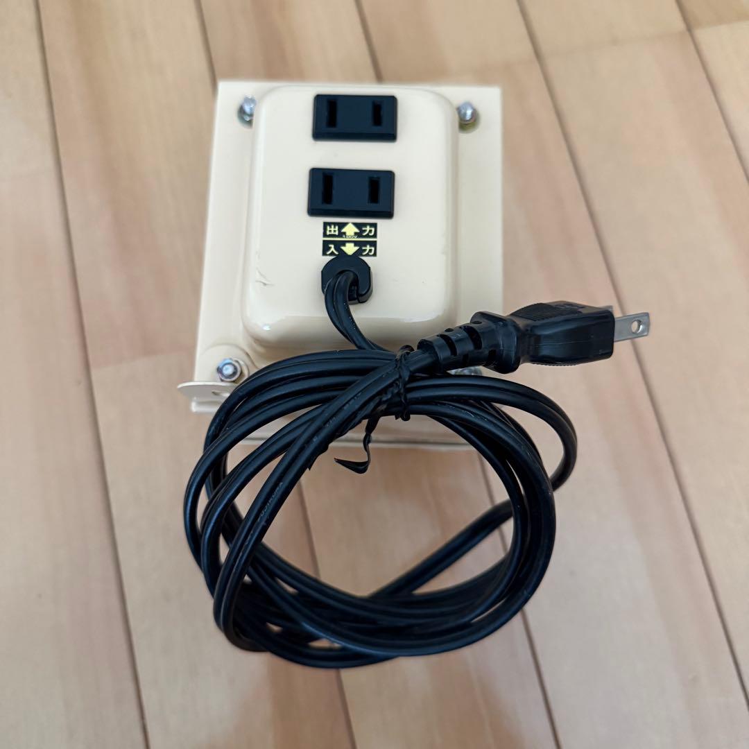 NDF-1500-U 変圧器 1500W 日章工業 アメリカ