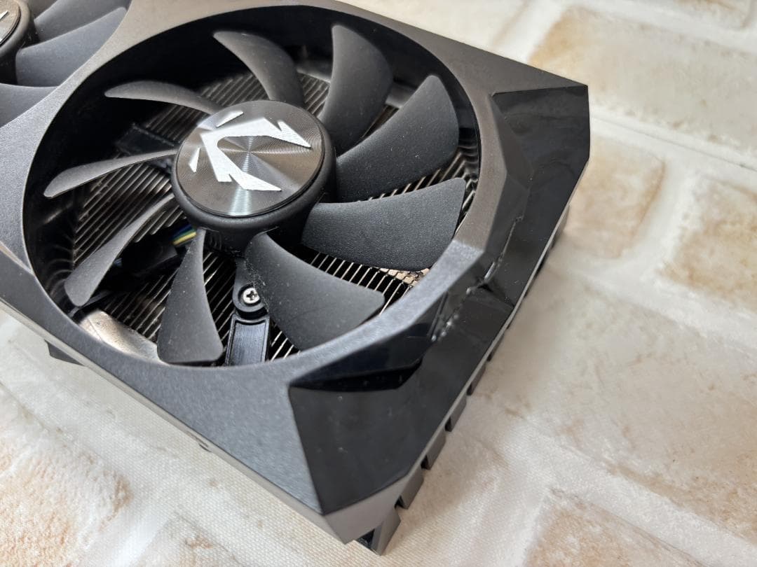 グラフィックボード・グラボ・ビデオカード ZOTAC GAMING GeForce RTX 2060 SUPER AMP