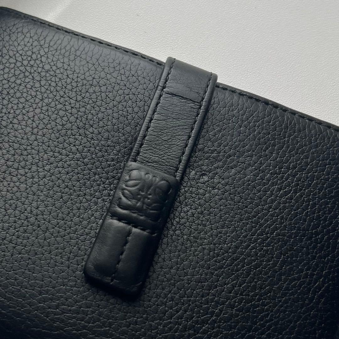 118 美品 LOEWE ロエベ 2つ折り財布