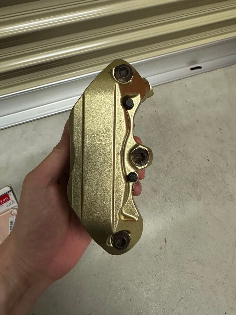 ブレンボ bremdo ラジアルマウントキャリパー 左右セット ピッチ100mm