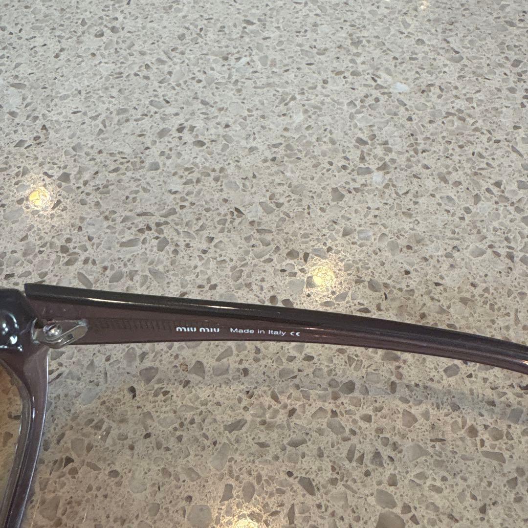 miu miu ブラウンレンズ サングラス SMU01A