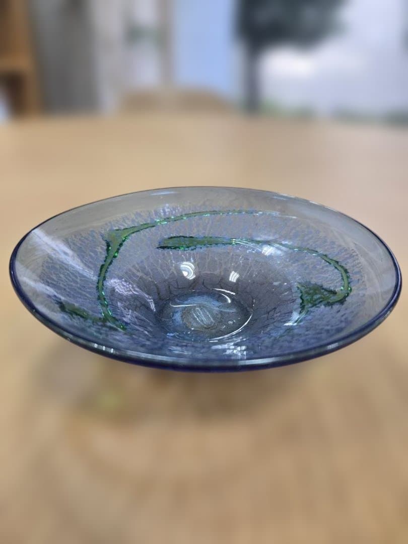 稲嶺 盛一郎作 土紋波巻円すい小鉢 青