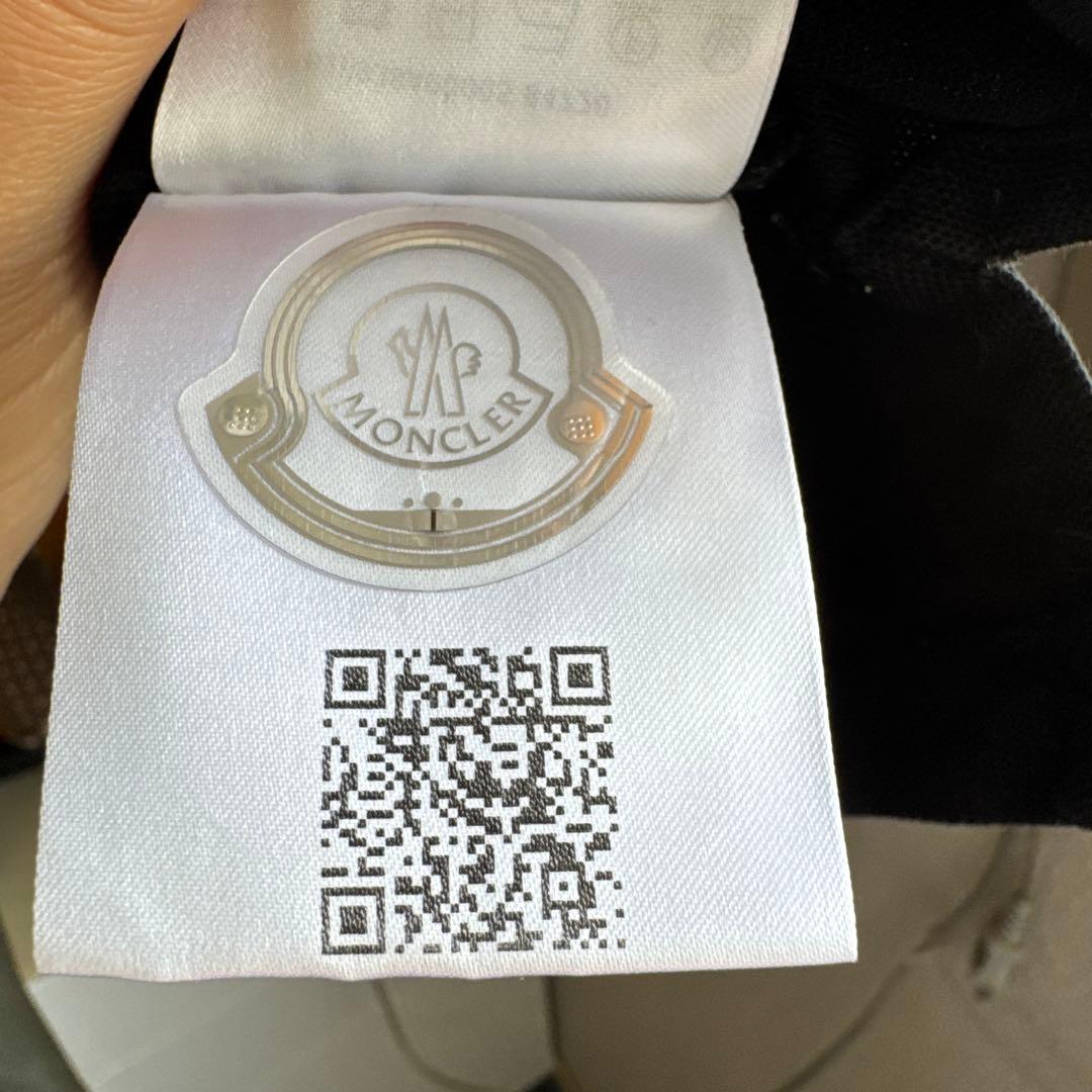 MONCLER ブラック ポロシャツ 半袖