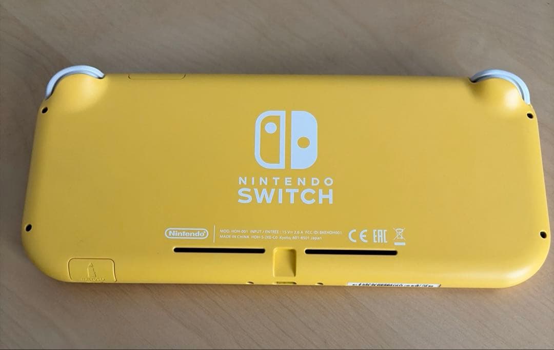 Nintendo Switch ライト　イエロー　ジャンク品