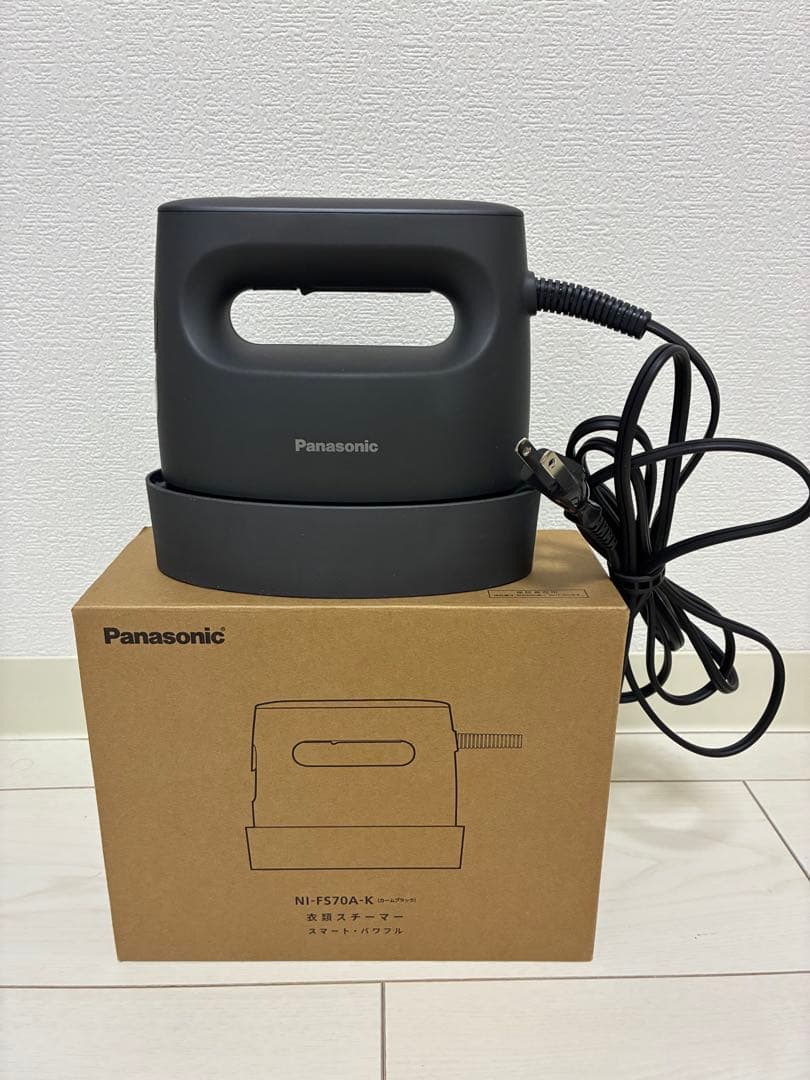 【美品】パナソニック 衣類スチーマー NI-FS70A-K
