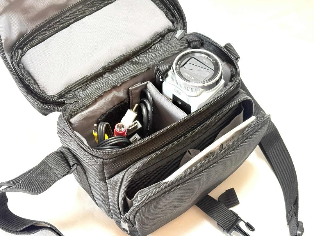 【ほぼ新品】 ソニー SONY HANDYCAM HDR-CX680　ホワイト