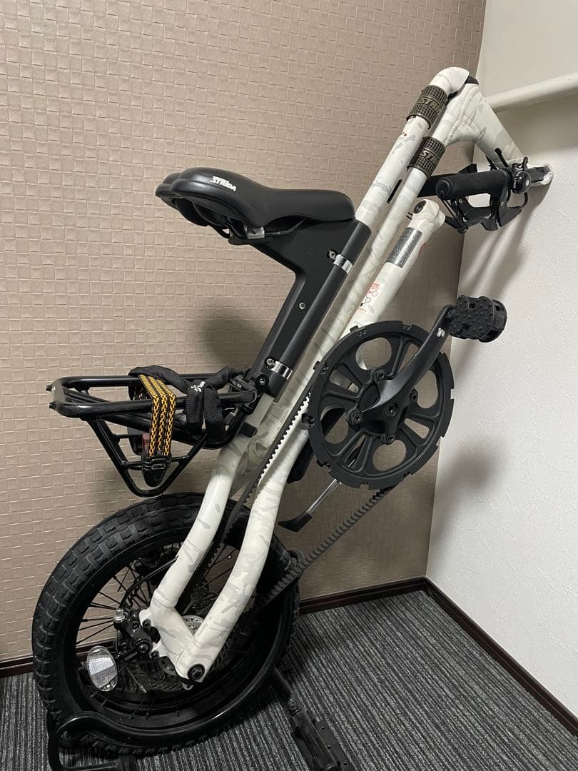 ストライダ　アルパイン　マルチカム　白カモ柄　　 美品　ミニベロ