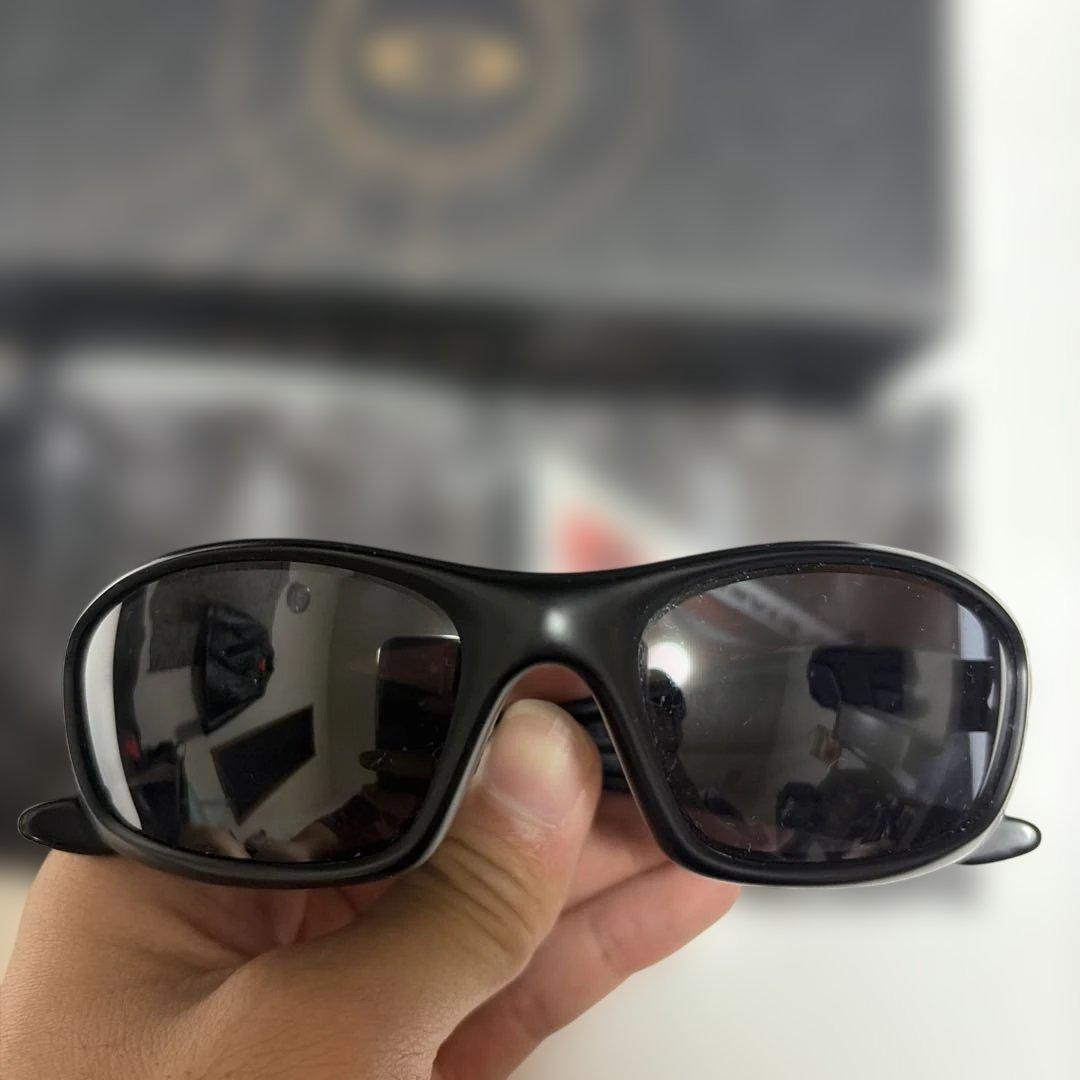 io着用OAKLEYサングラス