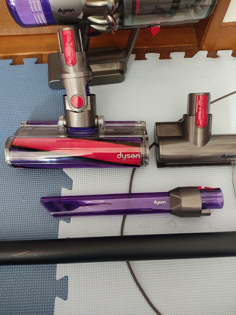 ダイソンコードレス掃除機V11-SV14専用スタンド付き