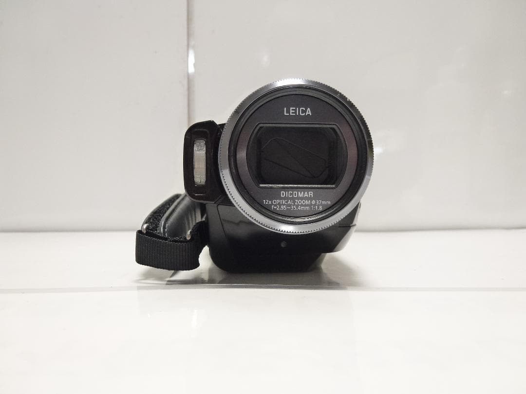 大人気　動作品　パナソニック　PanasonicフルHD HDC-SD100